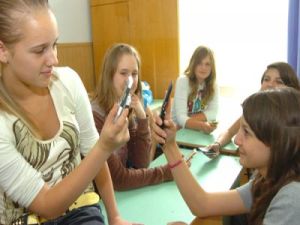 A közösségi oldalak hatásai a gyerekek életére