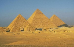 Miért épültek az egyiptomi piramisok? Mi volt a céljuk vele?