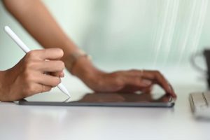 E-aláírás – számtalan előnnyel jár vállalatának