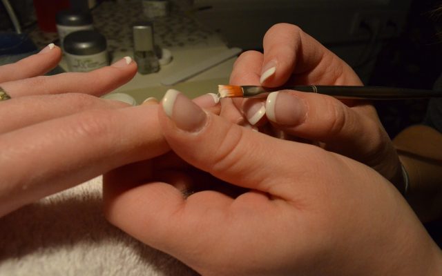 huskyherz-fingernails-259972_1920