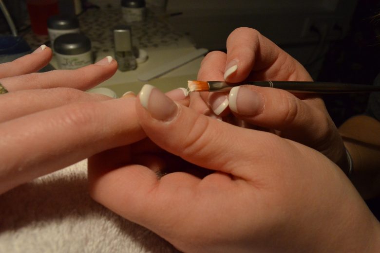 huskyherz-fingernails-259972_1920